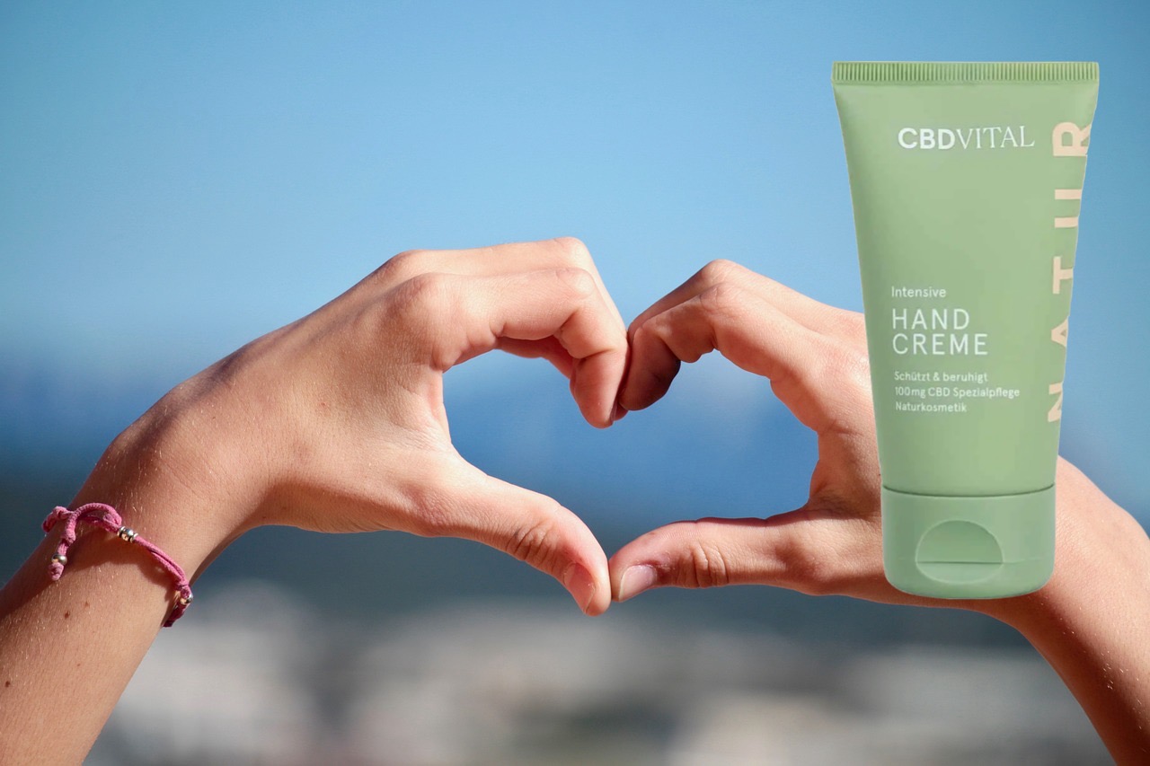 Die ultimative Pflege für strapazierte Hände- CBD Handcreme von CBD VITAL